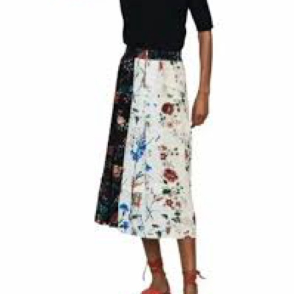 Maje Revolve nwt size 2
Jinger Floral Midi Skirt 
Floral Patchwork Midi Skirt - Picture 2 of 4